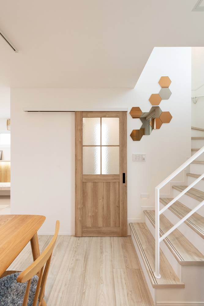 変形地を活かした間取りで、優しい陽だまりを感じる住まい｜庭のある家｜北欧風スタイル