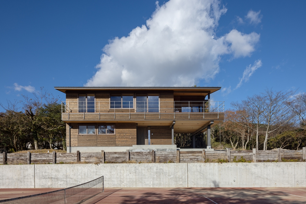 風と光のコートハウス