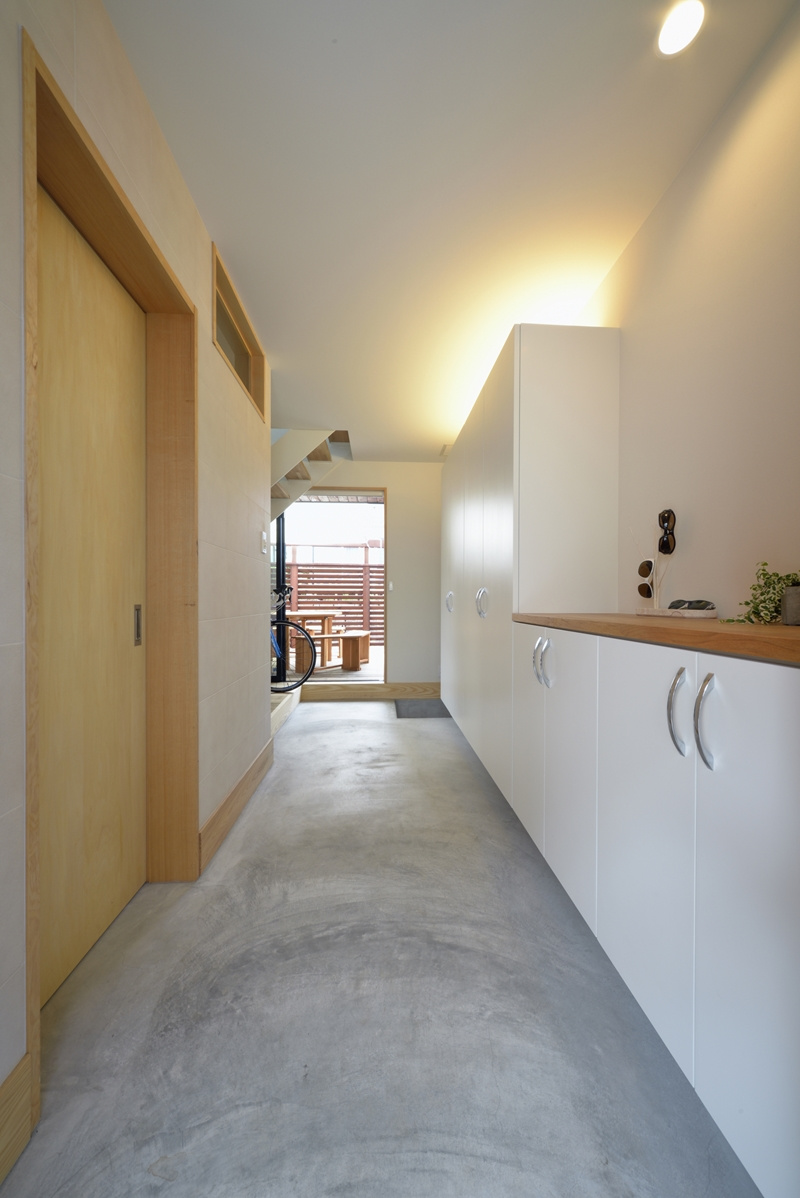 大きな土間のある玄関