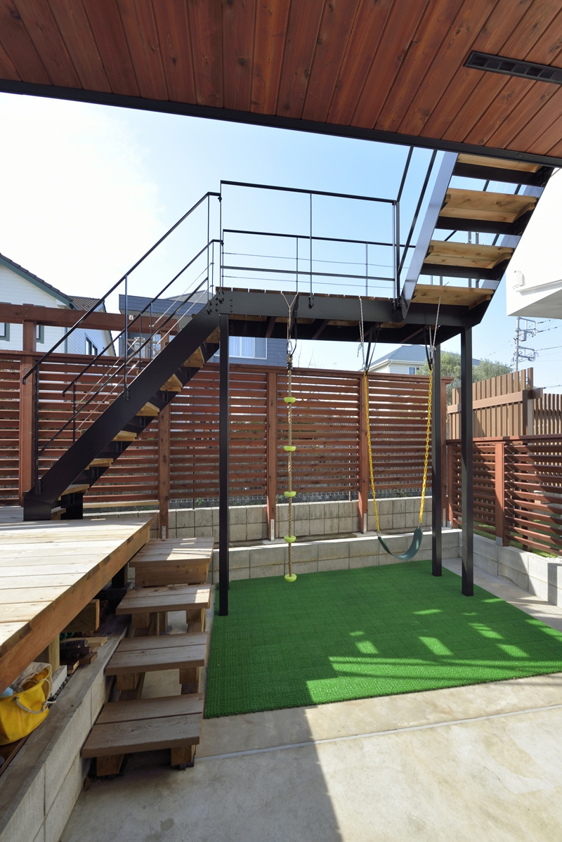 外階段そのものも楽しみの場に