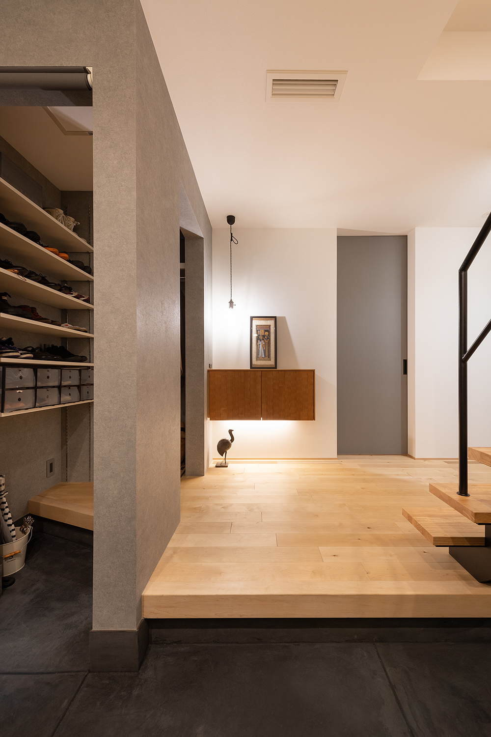 住み心地にこだわった『空気のバリアフリー』の家｜おしゃれ×半ビルトインガレージ×アウトドアリビング