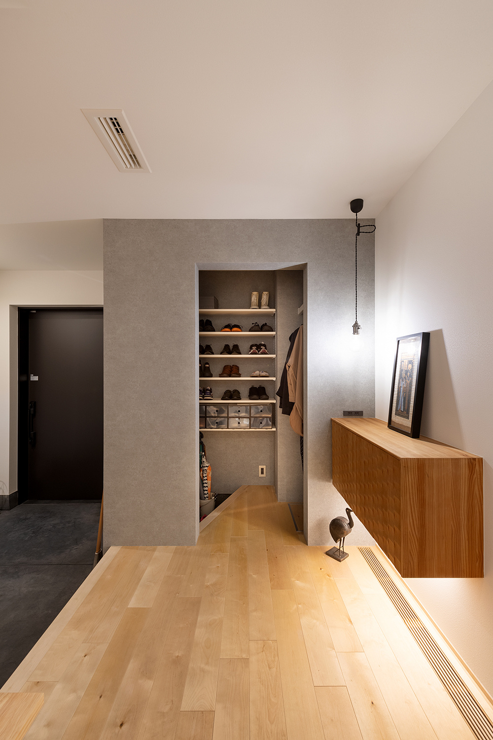 住み心地にこだわった『空気のバリアフリー』の家｜おしゃれ×半ビルトインガレージ×アウトドアリビング