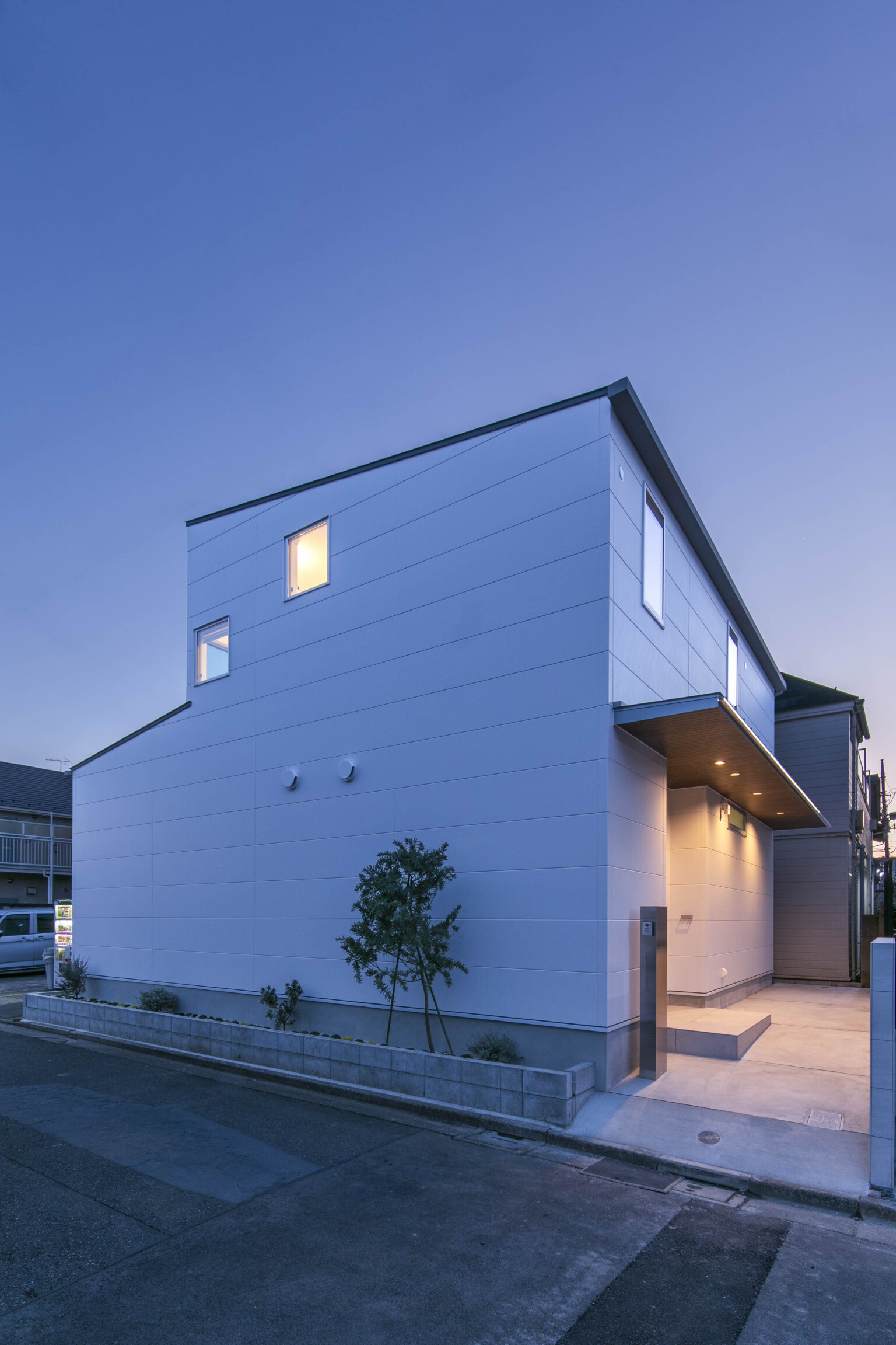 【東京】あえて大きな窓を開けずにプライバシーを重視した21坪の家