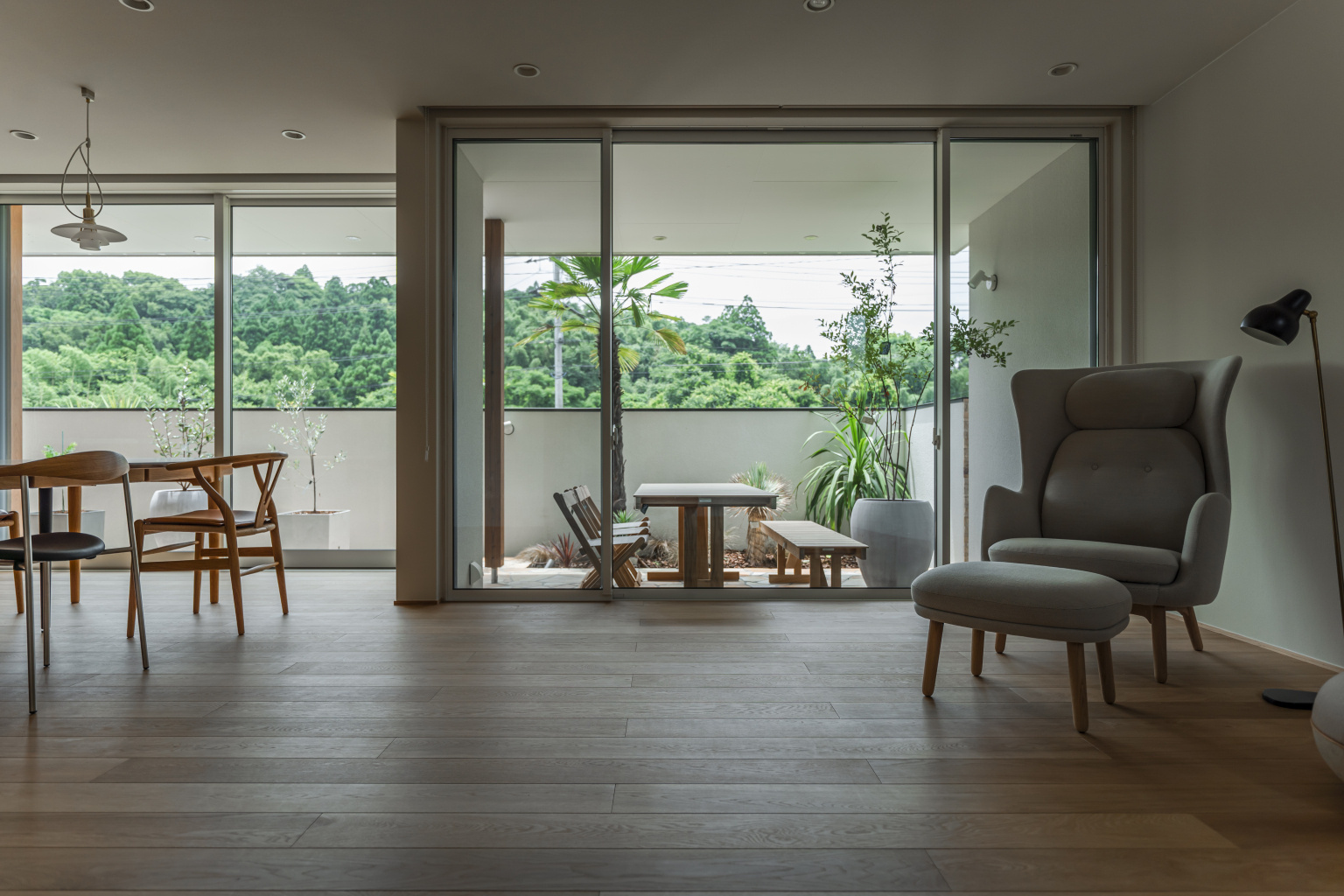 【熊本】アウトドアリビングとのつながりのあるリビング