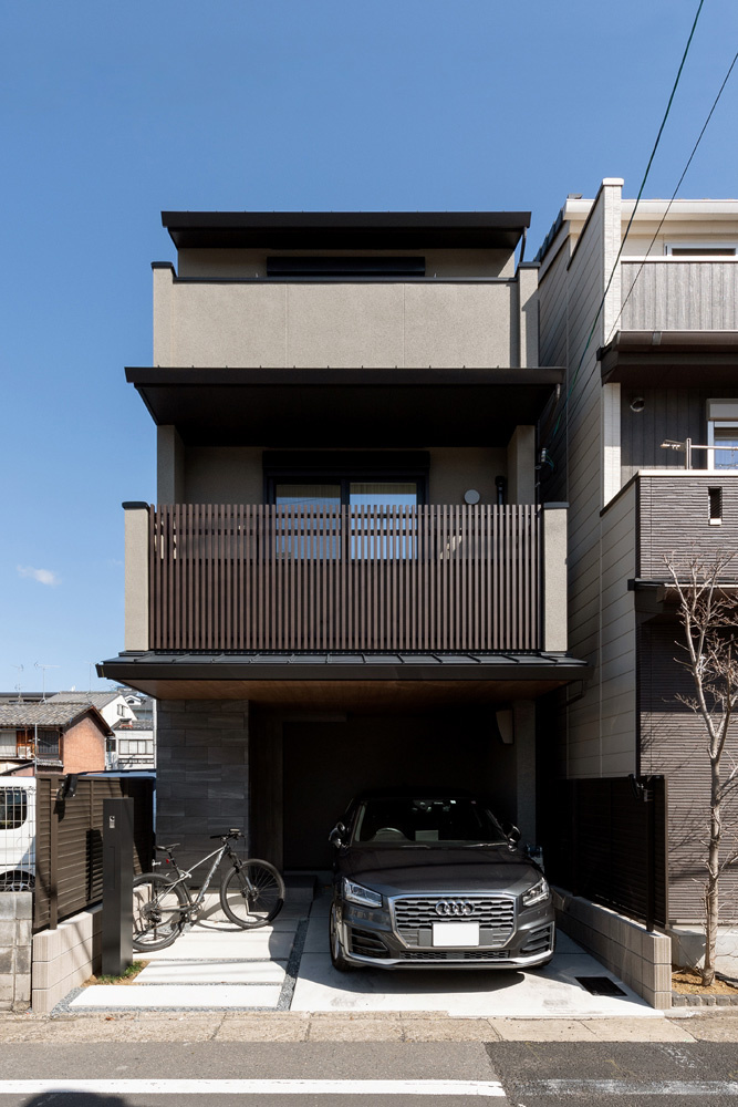 ゆるやかに流れる時間の中で、日々の幸せを感じる暮らし｜ジャパンディスタイル×半ビルトインガレージ