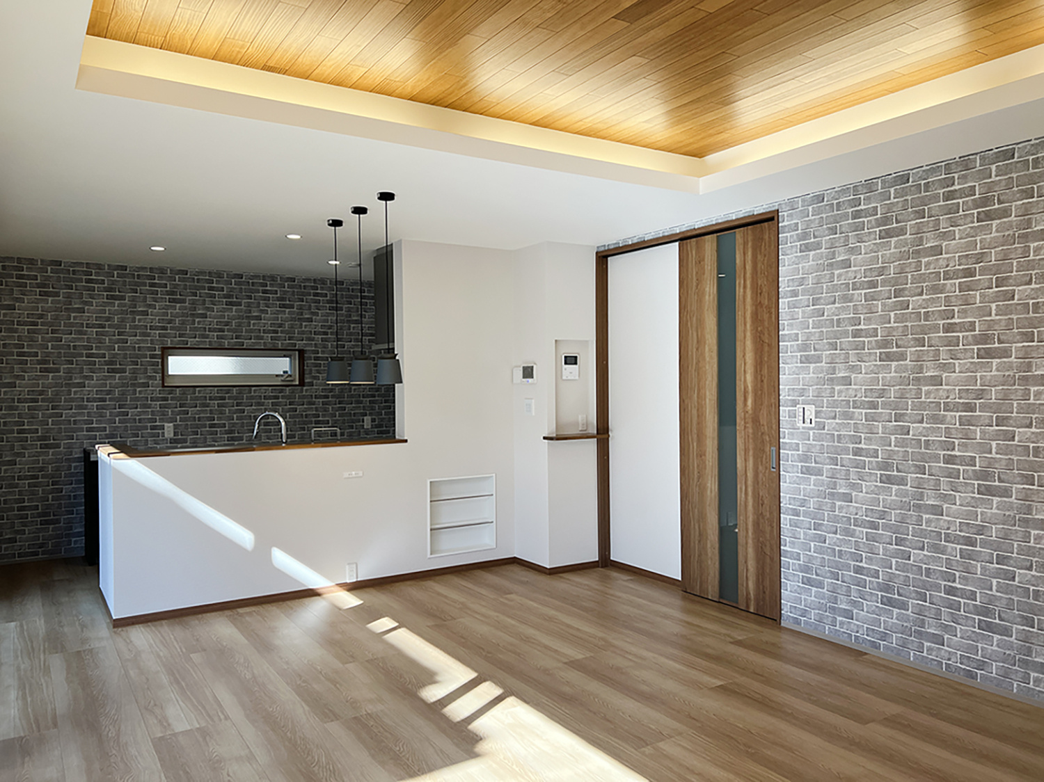 間接照明の光で癒されるLDK