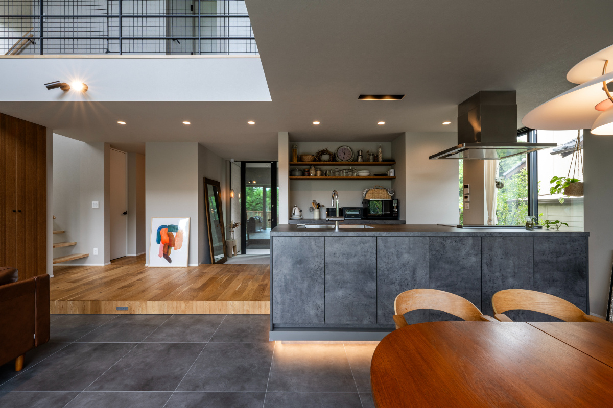 【神戸】空間に印象を与えるオーダーキッチン