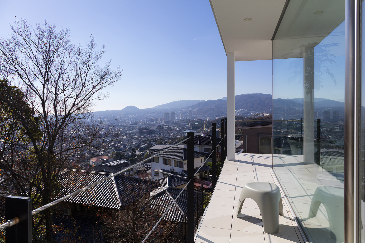 シンプルなベランダ