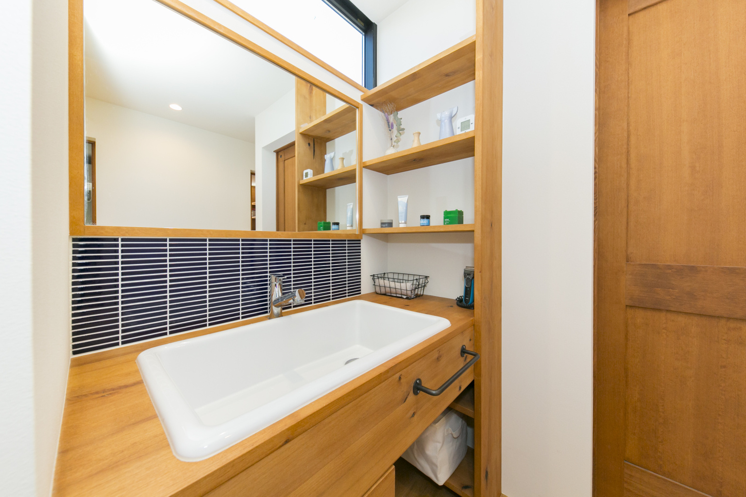 広い土間と中庭で繋がりを楽しむ平屋の暮らし｜木造住宅×アウトドアリビング×おしゃれな家