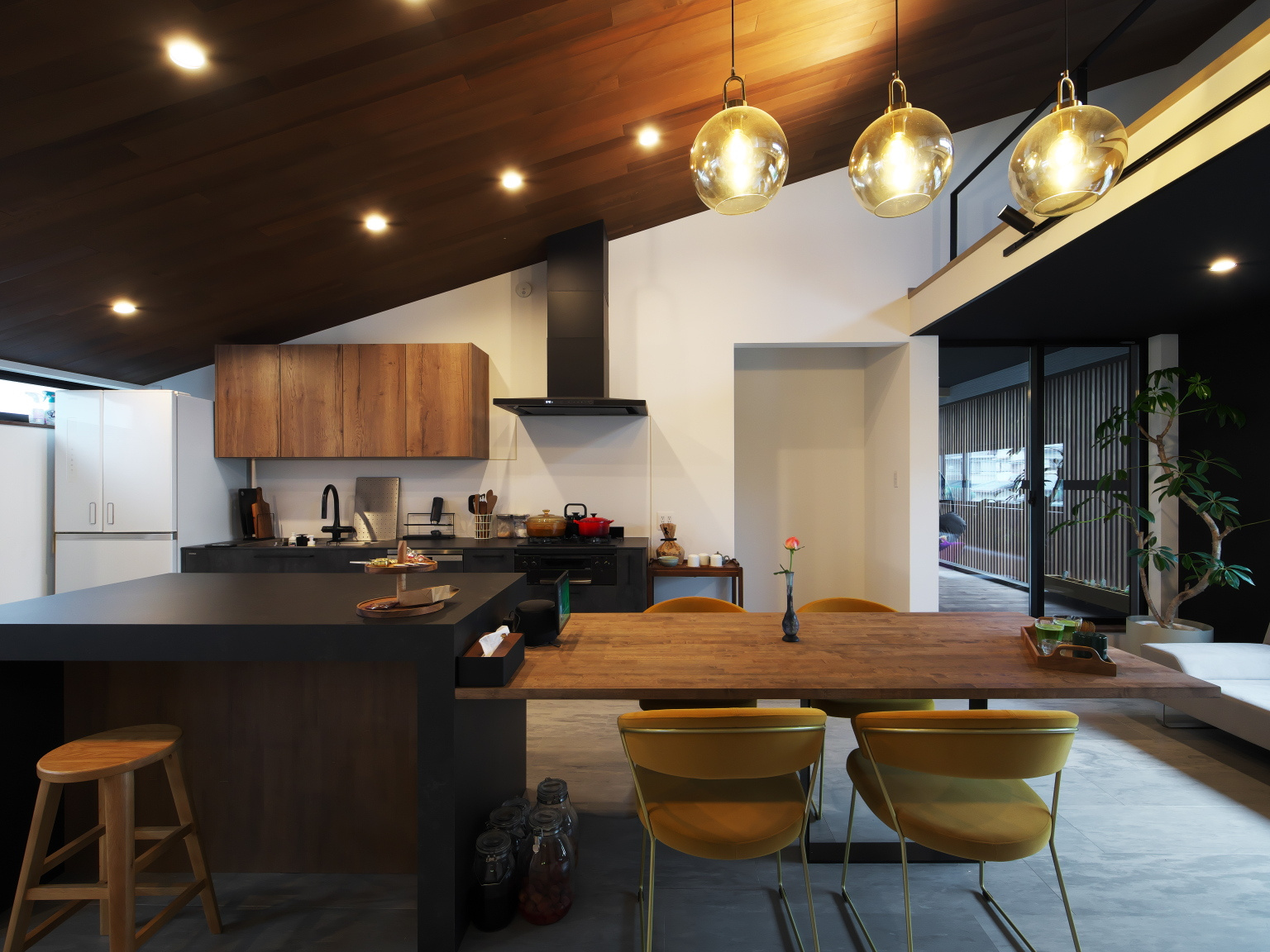 キッチンハウスのキッチンと落ち着くDK＋セカンドリビング