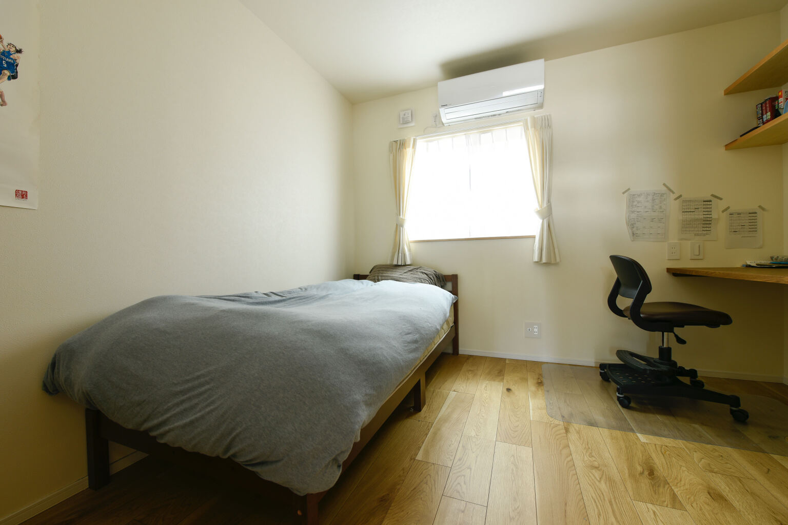 狭小住宅でも充分なスペースが取られた子ども部屋