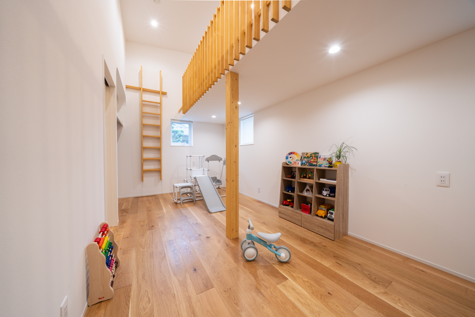 ロフト付きで将来仕切れるフレキシブルな子供部屋