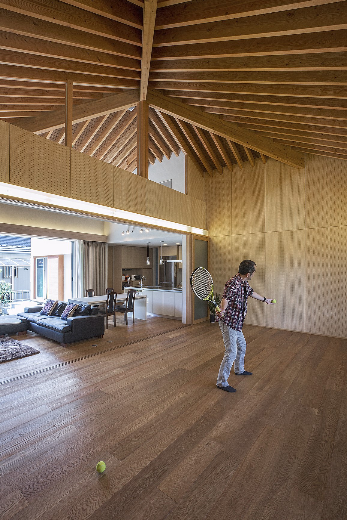 ball-house