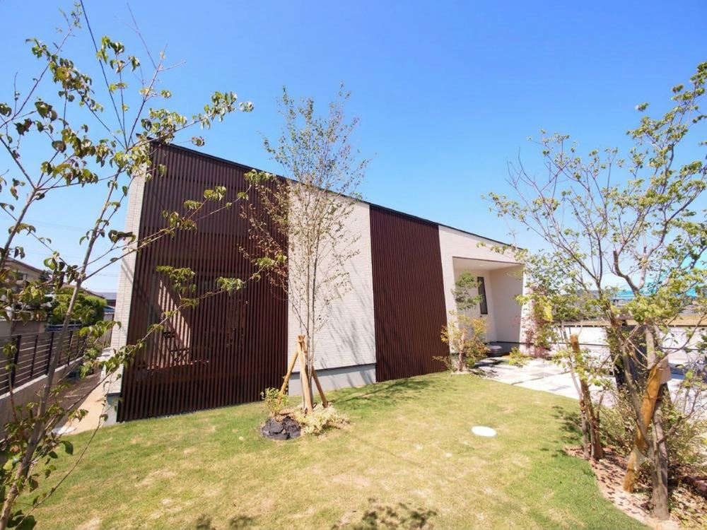【福岡】光と風を愉しむ、平屋という贅沢。